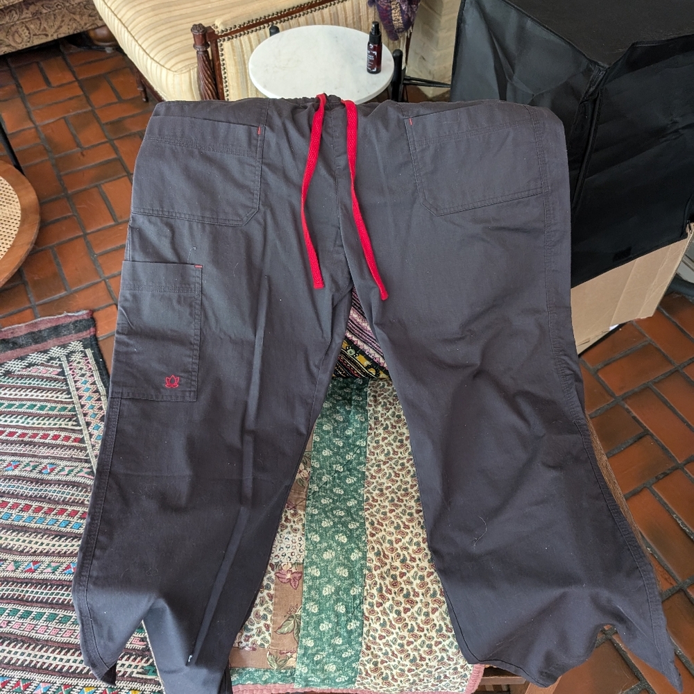 Dark grey scrub pants xl